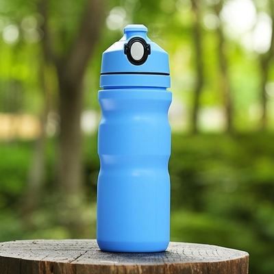 Custom Plastic Sports Bottles Easy Pull Cover and Label Surface for Outdoor Activities