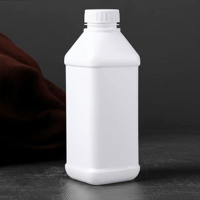 بطری های پلاستیکی قابل استفاده مجدد برای ذخیره سازی ساده و سازگار با محیط زیست